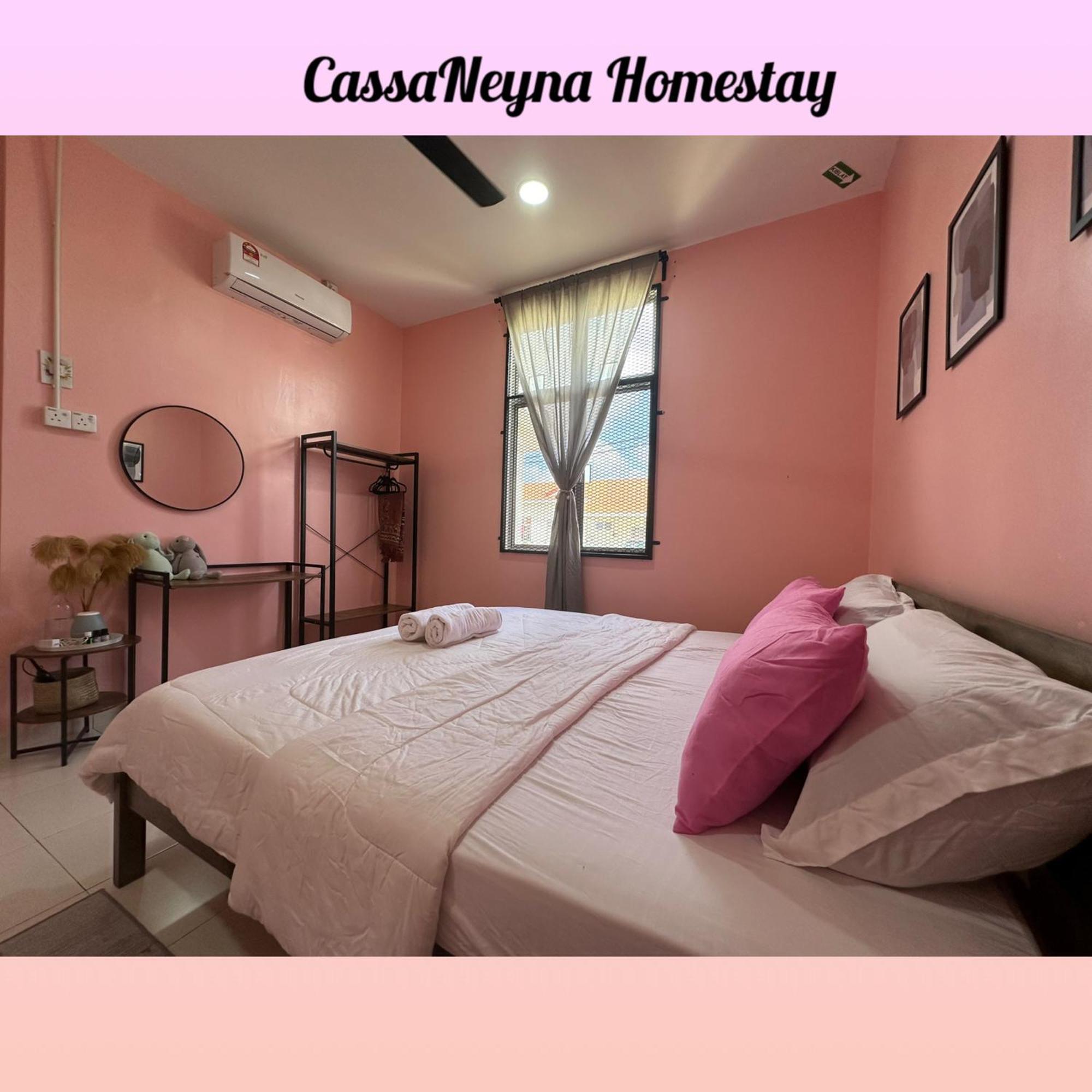 Cassaneyna Homestay Kuantan Exteriör bild