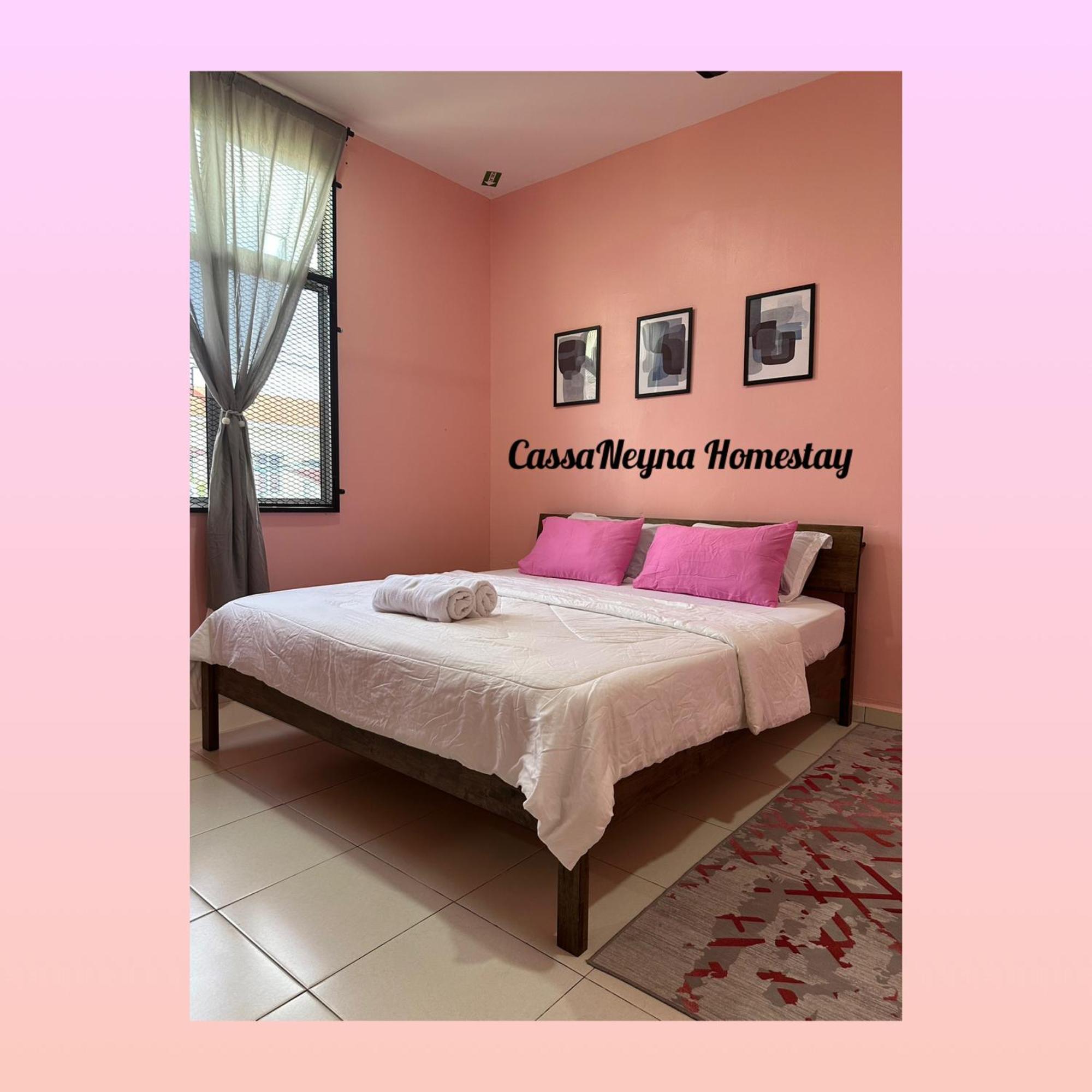 Cassaneyna Homestay Kuantan Exteriör bild